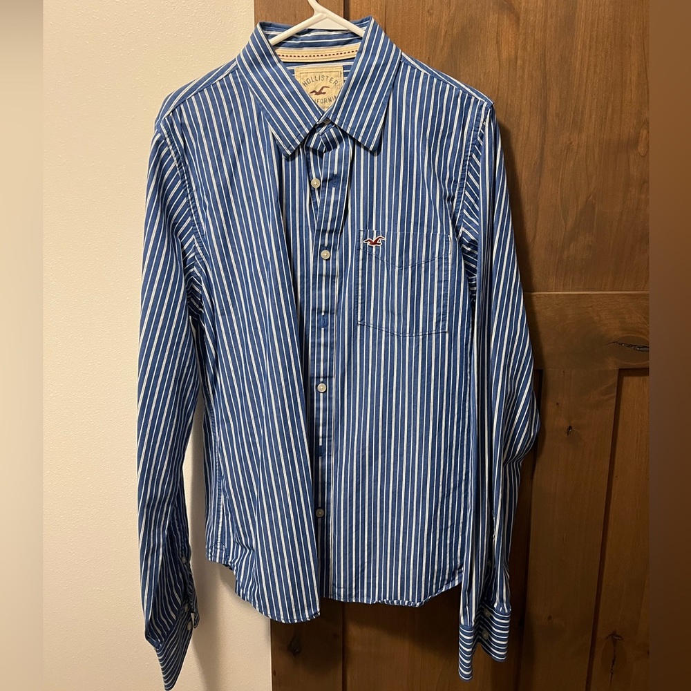Hollister Button Up